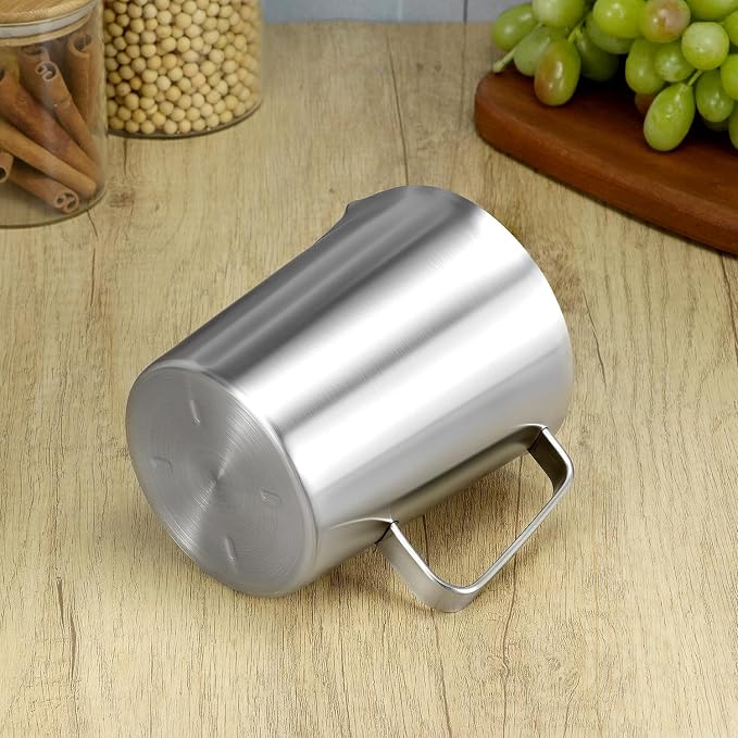 QWORK 304 Stainless Steel Measuring Cup 32 OZ with OZ/ML Graduations, 4 Cup Kitchen Mixing Pitcher, Precision Engraved Markings, Container for Baking and Frothing, 1 Liter