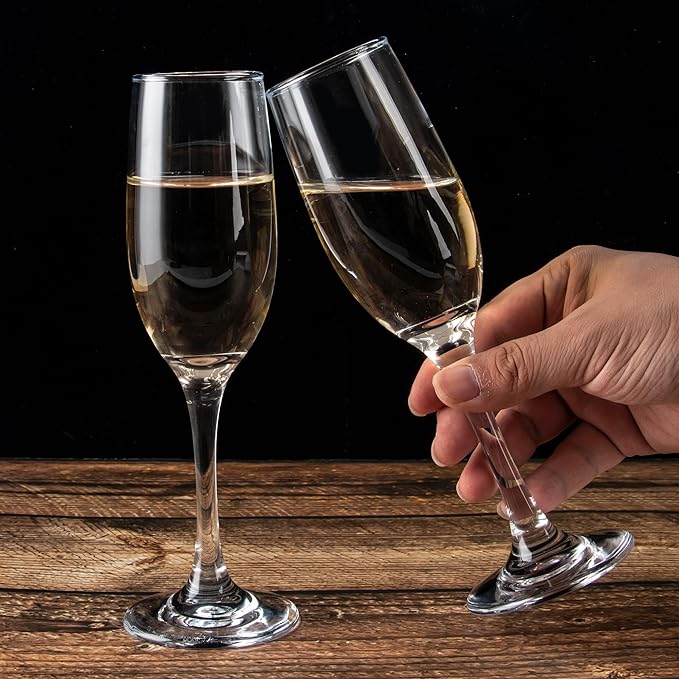 UMEIED Set of 16 Champagne Glasses, Champagne Flutes with Classic Shape, Long stem Sparkling Wine glasses for Wedding, Restaurant, Bar, Wine Toasting, Clear