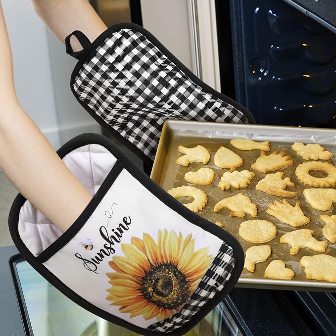 8 Pcs Sunflower Pot Holders with Pocket Buffalo Plaid Potholder Farmhouse Kitchen Heat Resistant Potholders Sunflower Hot Pad Oven Mitt Cookie Bag Oven Glove for Kitchen Decoration Baking Cooking Gift
