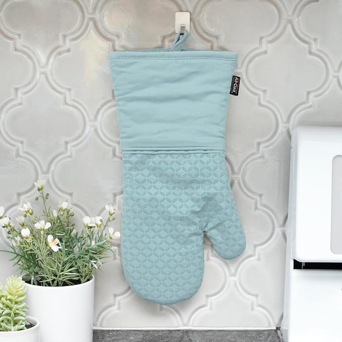 All-Clad Premium Ogee Silicone Printed Oven Mitt: Heat Resistant to 500 Degrees - 100% Cotton and Silicone, 14"x7" Oven Mitt for Kitchen and Barbeque, 2-Pack, Rainfall