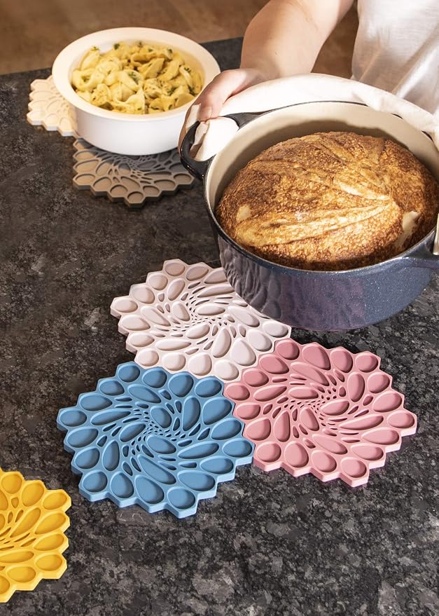 7 x 7" Hive Interlocking Silicone Trivet, BPA, PVC-Free , Heat Resistant Up To 675°F, Non Slip, Protects Table From Heat, Midnite Color, Pack of 1