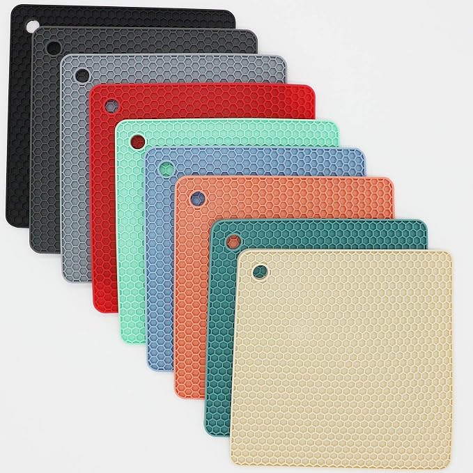 Silicone Trivets for Hot Dishes, Pots and Pans, Hot Pads for Kitchen, Red Silicone Pot Holders Mats for Kitchen Quartz Counter Heat Resistant Mat, Flexible Table Trivet Mat Set 4
