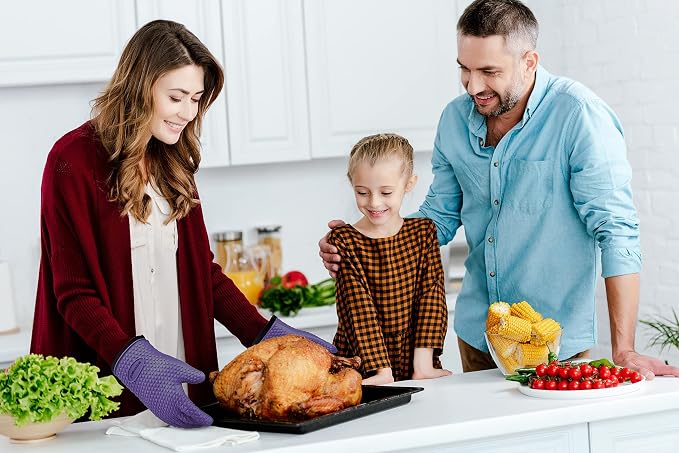 KITCHEN PERFECTION Silicone Smoker BBQ Gloves - Heat Resistant Oven Mitts | Waterproof, 5-Finger Design For A Better Grip, for Pitmasters, Meat Smoking, Grilling, Cooking, Frying Turkey | Grill Gift