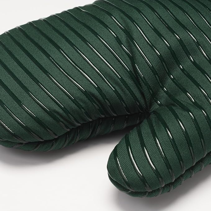 Beneno Heat Resistant 500°F Kitchen Oven Mitts 2-Pack, 7.5"x14.3", Green | Textured Non-Slip Silicone Grip, Extra Long Forearm Protection, Soft Quilted Cotton Terry Lining, Ideal for Baking & Grilling