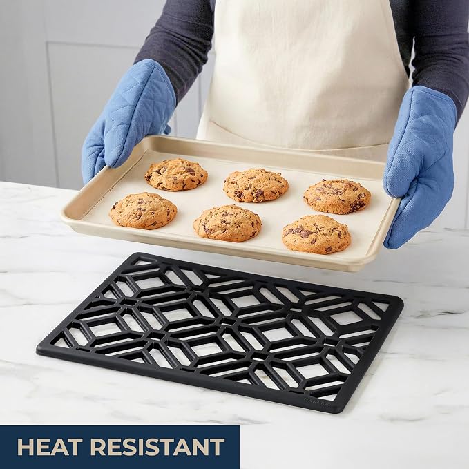 GASARÉ, Extra Large, Thick, Silicone Trivet for Hot Dishes, Pots, and Pans, Heat Resistant Mat for Countertop, Hot Pad for Kitchen, Easy to Clean, 16 x 12 x 3/8 Inches, (Black, Geometric)