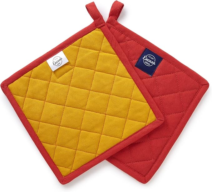 Encasa XO Pot Holders, Quilted Kitchen Hot Pads 8"x8" | Mango, 100% Cotton | Heat Resistant | Hanging Loop | Multipurpose Trivets | Machine Washable | Set of 2