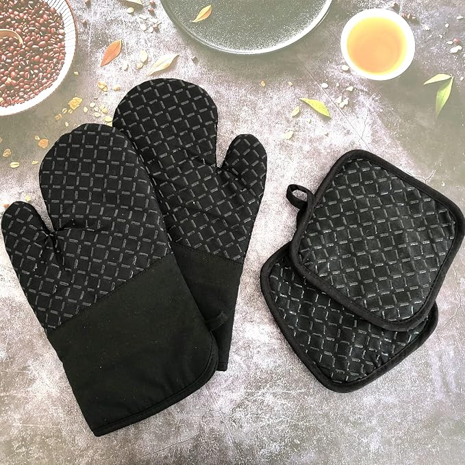 4 Pcs Oven Mitts and Pot Holders,Oven Glove High Heat Resistant 500 Degree,Long Oven Mitts with Recycled Cotton Infill and Silicone Non-Slip Surface for Baking,Kitchen,Cooking(Black)