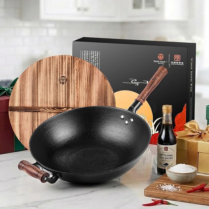 WANGYUANJI 12.6 Inch Cast Iron Wok with Wooden Lid, Handcrafted Flat Bottom Chinese Stir Fry Pan, Uncoated Heavy-Duty Iron Wok for Induction, Gas, Electric & Ceramic Stoves | Uncoated cast iron wok with wood lid for induction, gas and electric stoves; ...