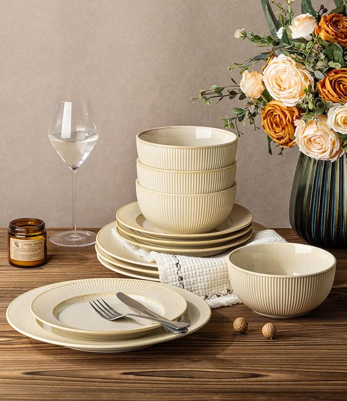Ceramic Dinnerware Set for 6, 18-Piece Plates and Bowls Set | Lightweight Porcelain Dish Set, Scratch Resistant, Oven & Microwave & Dishwasher Safe, Cream Latte
