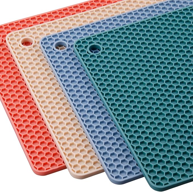 Silicone Trivets for Hot Dishes, Pots and Pans, Hot Pads for Kitchen, Mixing Color Silicone Pot Holders Mats for Kitchen Quartz Counter Heat Resistant Mat, Flexible Table Trivet Mat Set 4