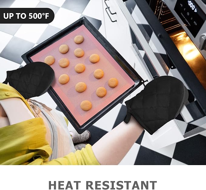 1 Pair Short Oven Mitts - Silicone Kitchen Oven Gloves High Heat Resistant 500℉, Mini Oven Mits with Non-Slip Grip Surfaces and Hanging Loop for BBQ, Baking, Cooking and Grilling (Black)