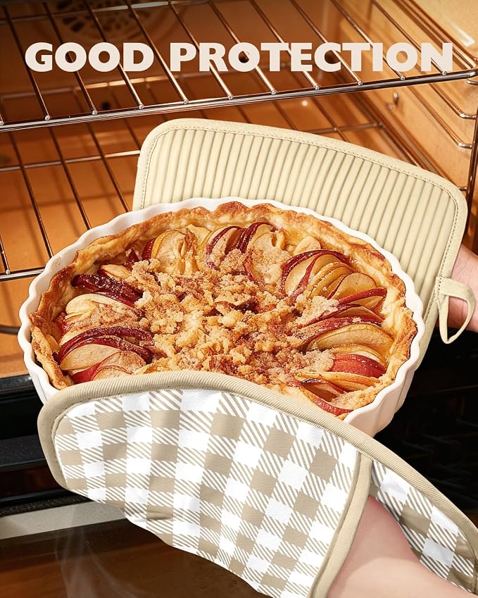 100% Thick Cotton Pot Holders Ribbed Soft Silicone Beige Gingham | Stylish Pot Holders with Pockets, Ribbed Soft Silicone, Machine Washable Non-Slip Heat Resistant Hot Pads 2pcs, Kitchen Gift