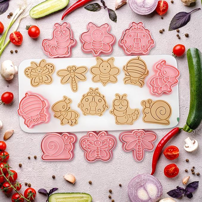 Insect Cookie Cutters Set, 8 Pcs Cookie Cutter with Plunger Stamps | Cute Cookie Cutters for DIY Biscuit Snacks Cheese Baking, Different Shapes, Rich Details and Textures