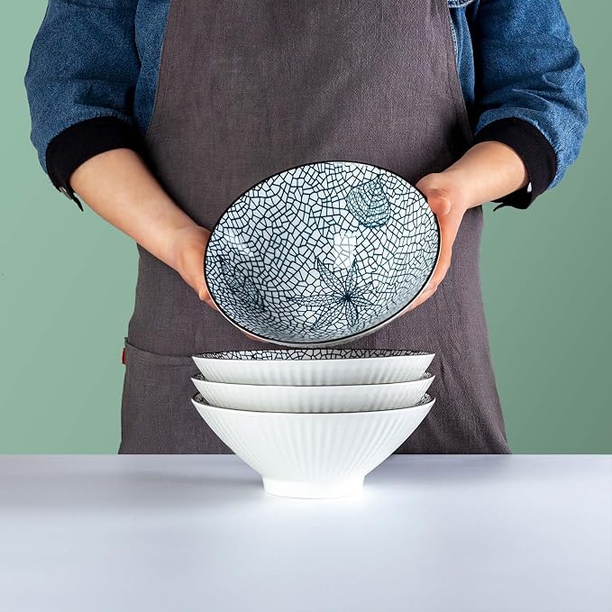 38 oz Japanese Ramen Bowls Set of 4, Large Pho Bowls, 8 Inch Ceramic Blue and White Soup Bowls, Leaf Pattern