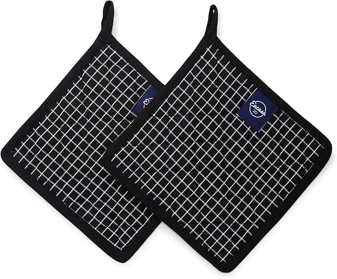 Encasa XO Pot Holders, Quilted Kitchen Hot Pads 8"x8" Butcher Checks Black | 100% Eco-Friendly Cotton | Thick Cotton Padding Insulation | Convenient Hanging Loop | Set of 2