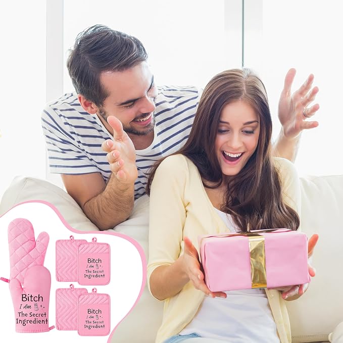6Pcs Funny Oven Mitts Pot Holders Baking Gift, I Am The Secret Ingredient Resistant Hot Pad Machine Washable Gloves with Hanging Pocket Potholder for Friend Women Gift for Love Kitchen Cooking