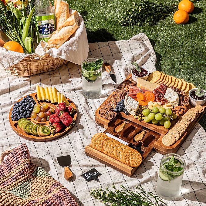 SMIRLY Charcuterie Board Set with Serving Accessories, Acacia | Serving Board Gift for Housewarmings, Weddings and Birthdays, Great for Hosting parties, Wine Nights and Celebrations