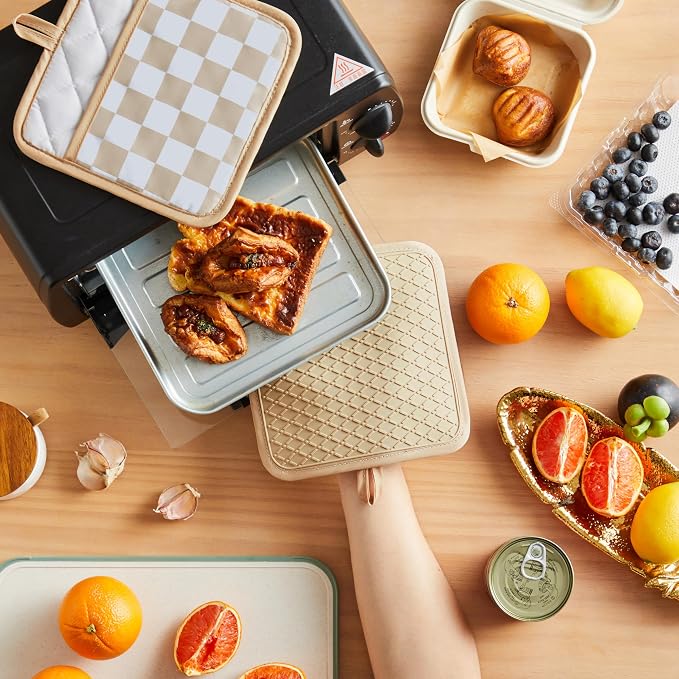 Ohocut Beige Checkered Pot Holder, Checkerboard Potholders for Kitchen, Silicone Pot Holders with Pocket for Kitchen Clearance 2 Pack Set, Hot Pads and Oven Mitts for Cooking Baking