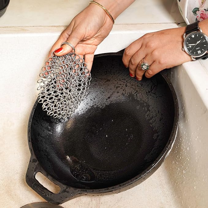 Cast Iron Cleaner, 7 Inches Stainless Steel Round Chainmail Scrubber For Cast Iron Pan Skillet, Wok, Pot, Pan; Pre-Seasoned Pan Dutch Ovens Waffle Iron Pans Scraper Cast