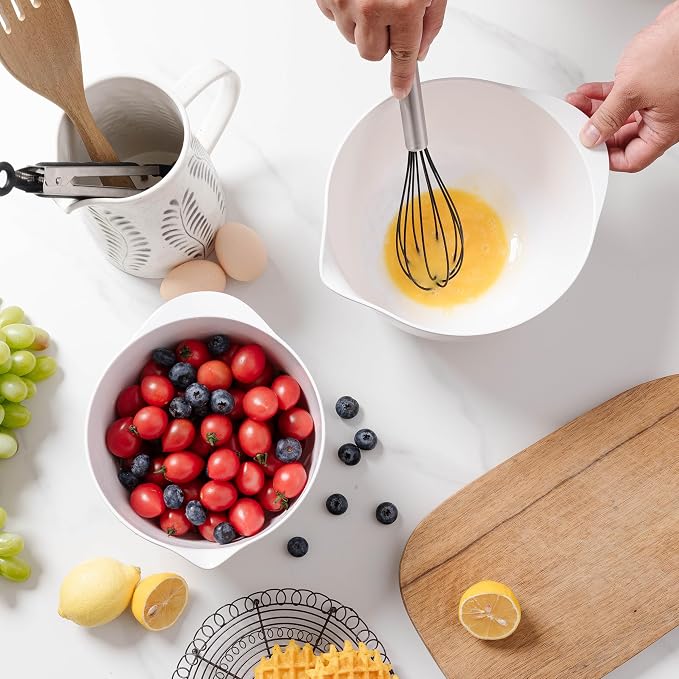 Nesting Mixing Bowls Set, 3 Piece Melamine Bowls Set, 2.5 quart, 3.5 quart, 4.5 quart, Non Slip Base with Easy Pour Spout, Kitchen Cooking and Baking Supplies, White