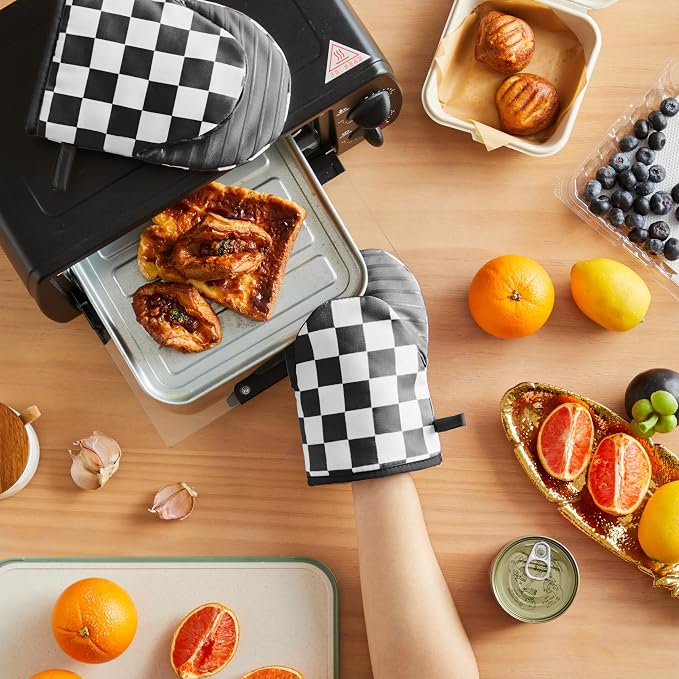 Ohocut Checkered Mini Oven Mitts Heat Resistant, Vintage Retro Black and White Checkerboard Mini Silicone Oven Mitts Cute, Non-Slip Small Short Kitchen Oven Gloves Set of 2