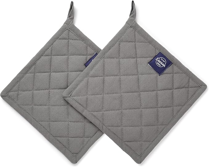 Encasa XO Pot Holders, Quilted Kitchen Hot Pads 8"x8" Grey | 100% Heavyweight Cotton | Quilted Insulation | Multipurpose Trivets & Hot Pads | Hanging Loop | Set of 2