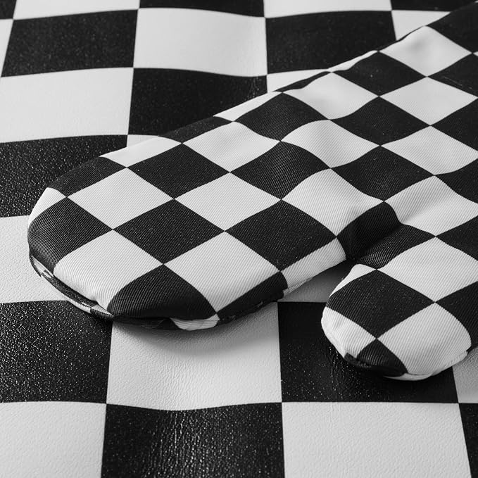Ohocut Black and White Checkered Oven Mitts Heat Resistant, Vintage Retro Checkerboard Cute Oven Mitts, Non-Slip Silicone Kitchen Oven Gloves 1 Pair 7''x13''