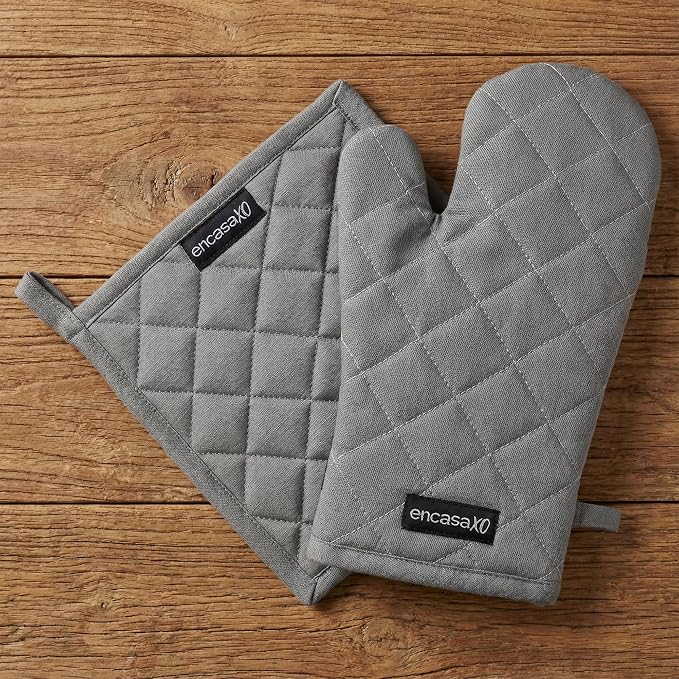 Encasa XO Oven Mitts and Pot Holders Set, Heat Resistant Cotton | Grey, Diamond Quilted | Non-Slip Grip | Microwave & Oven Safe | Hanging Loop | Machine Washable | Set of 2