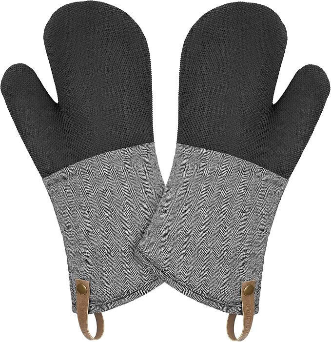 Cuisinart Heritage Kitchen Oven Mitts, Heat-Resistant, 2-Pack, 7"x13" | Non-slip neoprene palm grips up to 350°F, long cuff shields forearms, hang loop for storage, handles cast iron and grilling