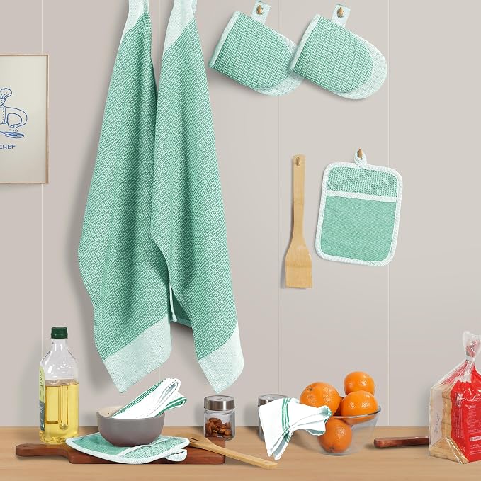 Casa Platino Potholders & Oven Mitts Heat Resistant, 8-Piece Mini Oven Mitt with Silicone Grip, Potholder for Kitchens, 2 Kitchen Towels & 2 Dish Cloths – Durable & Non-Slip – Sage