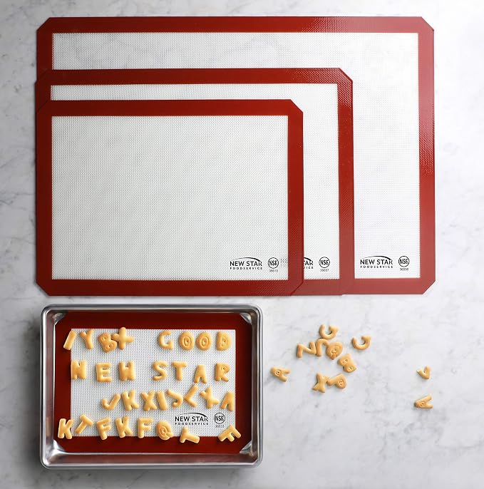 New Star Foodservice 530271 Commercial Grade Silicone Baking Mat Non Stick Pan Liner, 14 x 20 inch (Two-Thirds Size)