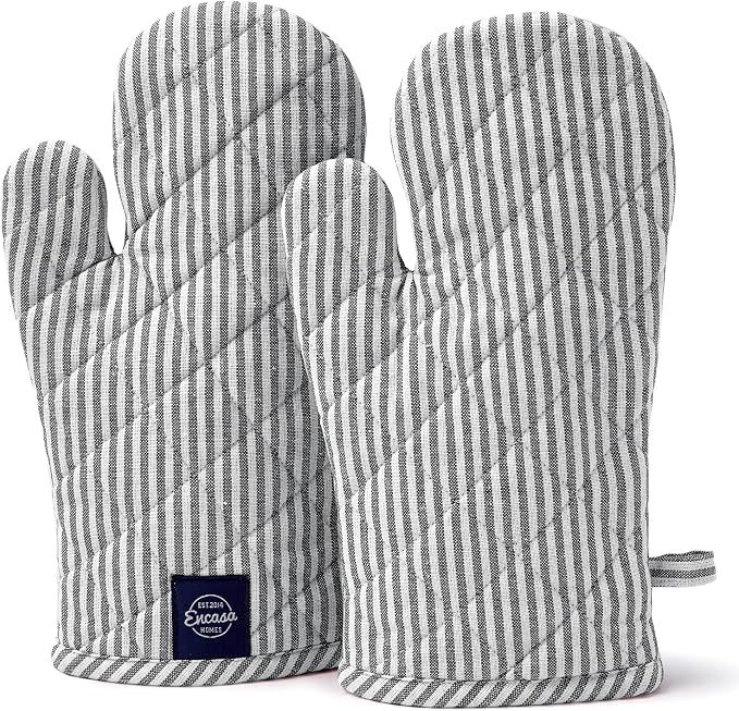 Encasa XO Oven Mitts, Heat Resistant Kitchen Gloves, Microwave | Ticking Black, 100% Cotton | Diamond Quilted Insulation | Pot Holders | Hanging Loop | Barbecue & Grill | Set of 2