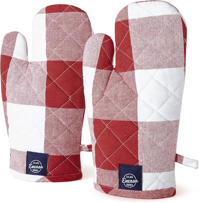 Encasa XO Oven Mitts, Heat Resistant Kitchen Gloves, Microwave | Buffalo Red Checks, 100% Cotton | Diamond Quilted Insulation | Pot Holders | Hanging Loop | Barbecue & Grill | Set of 2