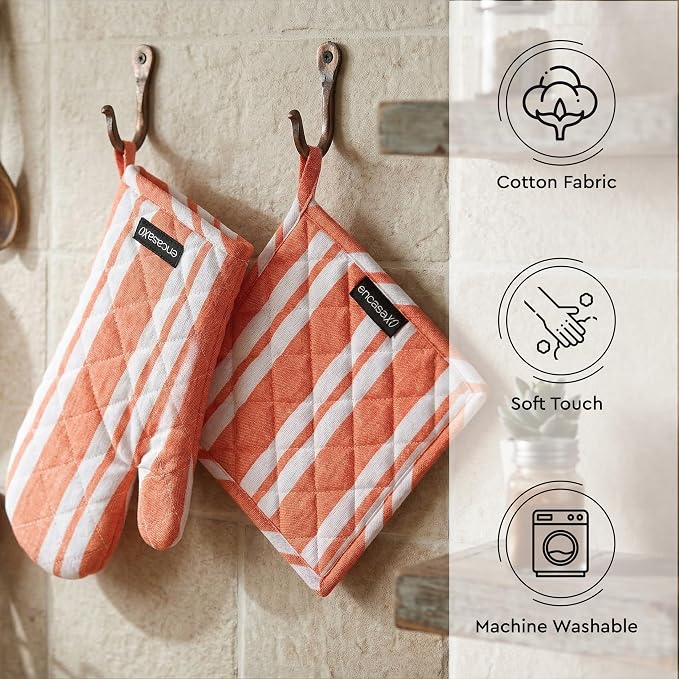 Encasa XO Oven Mitts and Pot Holders Set, Heat Resistant Cotton | Franca Orange Stripes, Diamond Quilted | Non-Slip Grip | Microwave & Oven Safe | Hanging Loop | Machine Washable | Set of 2