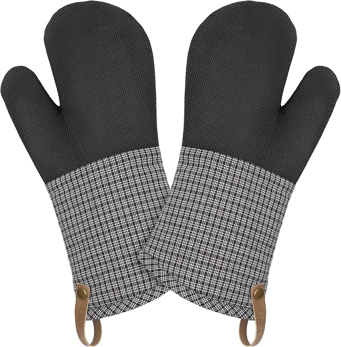 Cuisinart Heritage Kitchen Oven Mitts, Heat-Resistant, 2-Pack, 7"x13" | Non-slip neoprene palm grips up to 350°F, long cuff shields forearms, hang loop for storage, handles cast iron and grilling