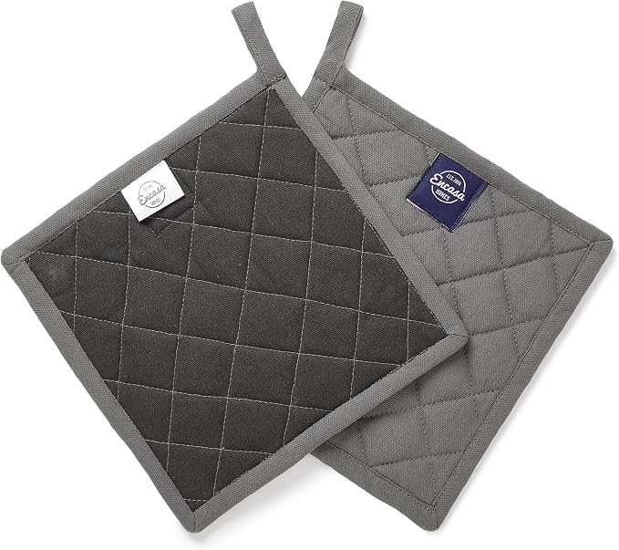 Encasa XO Pot Holders, Quilted Kitchen Hot Pads 8"x8" Grey | 100% Heavyweight Cotton | Quilted Insulation | Multipurpose Trivets & Hot Pads | Hanging Loop | Set of 2