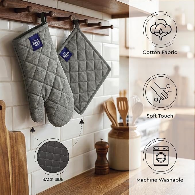 Encasa XO Oven Mitts and Pot Holders Set, Heat Resistant Cotton | Grey, Diamond Quilted | Non-Slip Grip | Microwave & Oven Safe | Hanging Loop | Machine Washable | Set of 2
